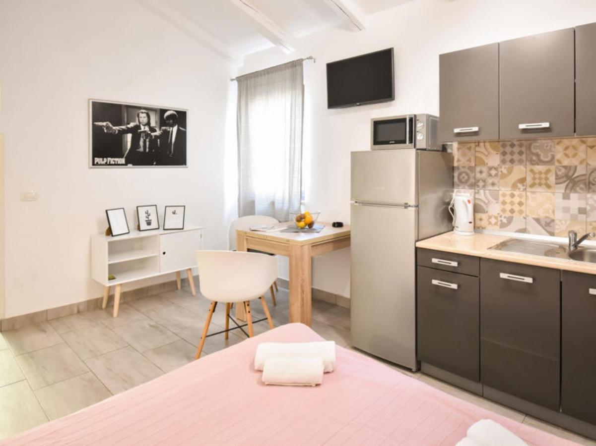 Studios Barre With Jacuzzi Rovinj Exterior foto